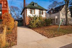 64 HEATHDALE ROAD Toronto, ON M6C 1M8