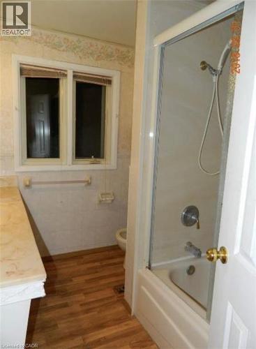 134 Greenbrier Drive, Waterloo, ON - Indoor Photo Showing Bathroom