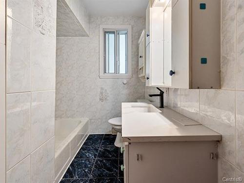 Salle de bains - 6231 Rue Viau, Montréal (Rosemont/La Petite-Patrie), QC - Indoor Photo Showing Bathroom