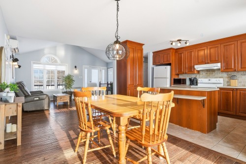 Salle à manger - 1615 Ch. Bellevue, Carignan, QC 