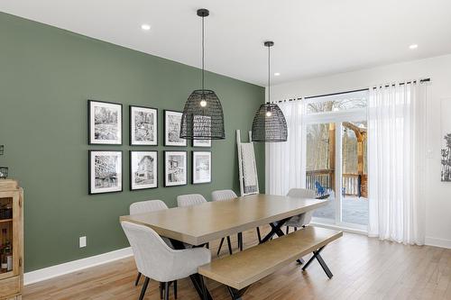 Salle à manger - 129 10E Avenue, Saint-Hippolyte, QC - Indoor Photo Showing Dining Room