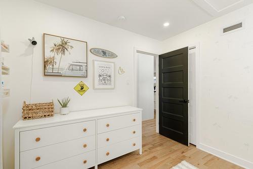 Chambre à coucher - 129 10E Avenue, Saint-Hippolyte, QC - Indoor