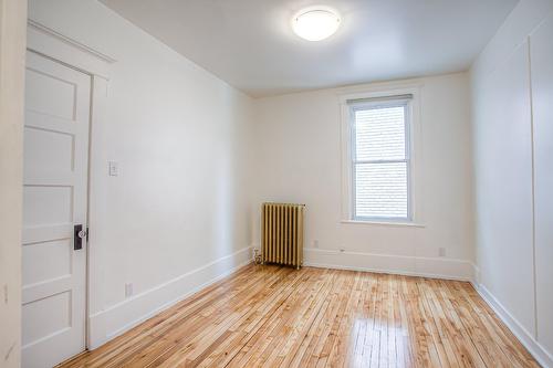 Chambre à coucher - 6-2135 Boul. Édouard-Montpetit, Montréal (Côte-Des-Neiges/Notre-Dame-De-Grâce), QC - Indoor Photo Showing Other Room