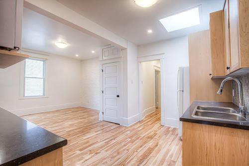 Cuisine - 6-2135 Boul. Édouard-Montpetit, Montréal (Côte-Des-Neiges/Notre-Dame-De-Grâce), QC - Indoor