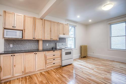 Cuisine - 6-2135 Boul. Édouard-Montpetit, Montréal (Côte-Des-Neiges/Notre-Dame-De-Grâce), QC - Indoor Photo Showing Kitchen