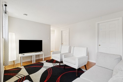 Living Room - 101-97 Rue Ernest-Gaboury, Gatineau (Gatineau), QC - Indoor Photo Showing Living Room