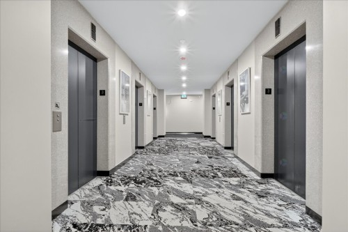 Elevator - 508-1245 Rue Sherbrooke O., Montréal (Ville-Marie), QC - Indoor Photo Showing Other Room