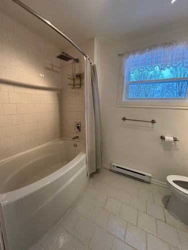 Bathroom - 306 Rue William, Cowansville, QC - Indoor Photo Showing Bathroom