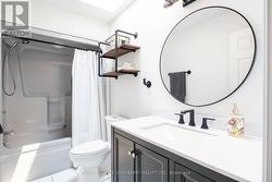 Guest Bathroom - 
