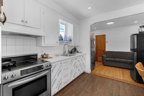 Kitchen - 470 Rue Ouimet, Montréal (Saint-Laurent), QC - Indoor Photo Showing Kitchen