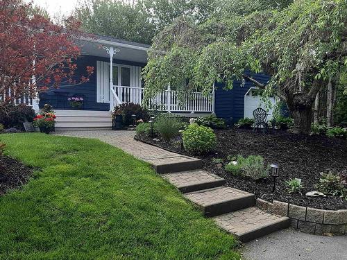 8 Castlewood Drive, Fall River, NS 