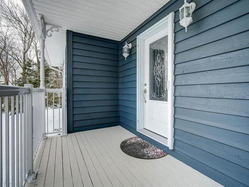 8 Castlewood Drive, Fall River, NS 