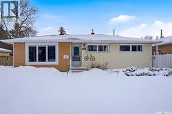 2221 Dufferin ROAD  Regina, SK S4S 5B5