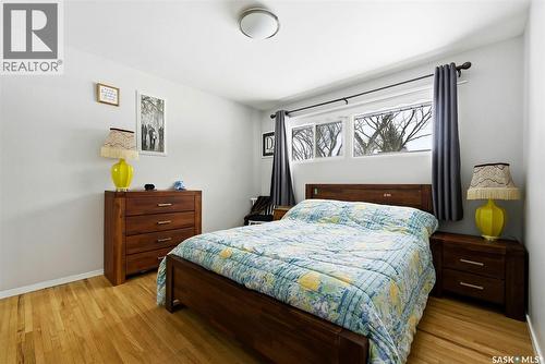 2221 Dufferin Road, Regina, SK - Indoor Photo Showing Bedroom