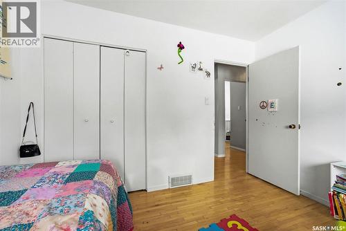 2221 Dufferin Road, Regina, SK - Indoor Photo Showing Bedroom