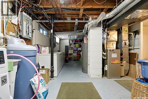 2221 Dufferin Road, Regina, SK - Indoor Photo Showing Basement