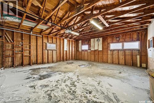 2221 Dufferin Road, Regina, SK - Indoor Photo Showing Basement