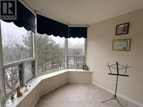 Den - 504 - 81 Scott Street, St. Catharines (Lakeport), ON - Indoor Photo Showing Other Room