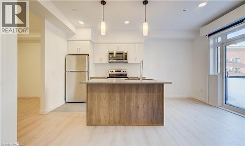 31 Mill Street Unit# 37, Kitchener, ON - Indoor Photo Showing Kitchen With Stainless Steel Kitchen With Upgraded Kitchen