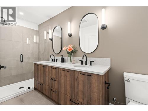 2455 Bradley Drive Unit# 102 Lot# 4, Armstrong, BC - Indoor Photo Showing Bathroom