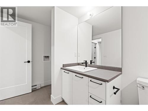 2455 Bradley Drive Unit# 102 Lot# 4, Armstrong, BC - Indoor Photo Showing Bathroom