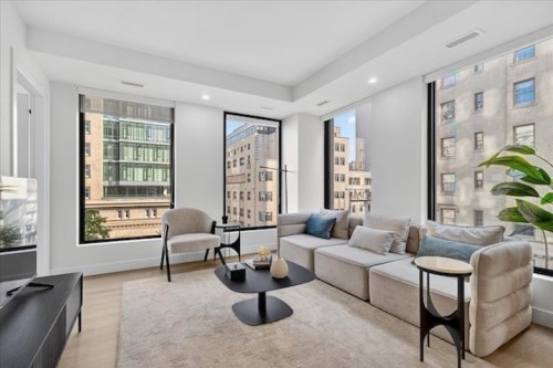 Salon - 1208-1245 Rue Sherbrooke O., Montréal (Ville-Marie), QC - Indoor Photo Showing Living Room