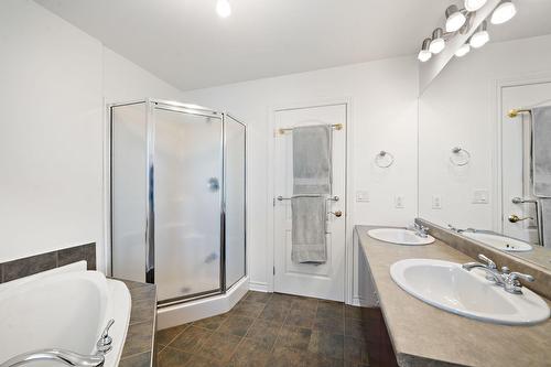 Salle de bains - 389 Rue Cézanne, Dollard-Des-Ormeaux, QC - Indoor Photo Showing Bathroom