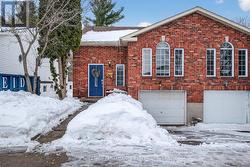 614 BARNSLEY CRESCENT  Kingston (City Southwest), ON K7M 8X4