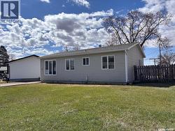 11 6th Street CRESCENT W  Kindersley, SK S0L 1S0