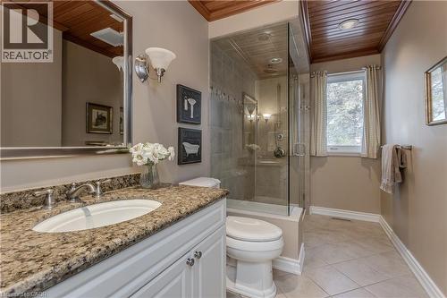2431 Britannia Road, Burlington, ON - Indoor Photo Showing Bathroom
