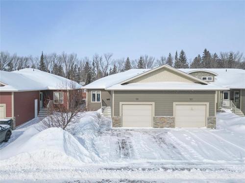 59 White Ash Drive  Brandon, MB R7A 7T1
