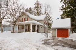 10 GIFFORD STREET  Port Hope, ON L1A 3Z1