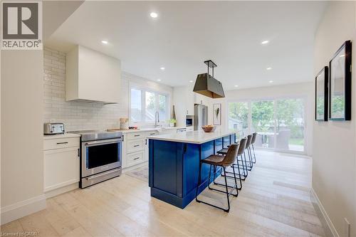38 Euclid Avenue, Waterloo, ON - Indoor Photo Showing Kitchen With Upgraded Kitchen