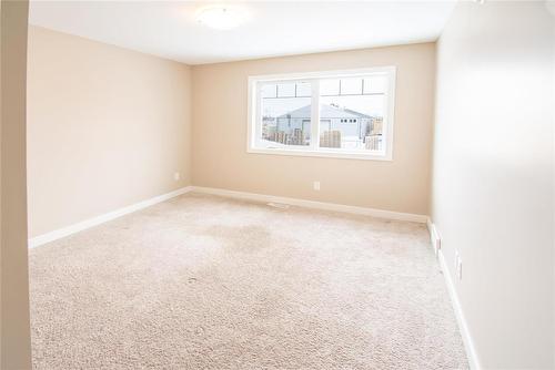 1 419 Pandora Avenue, Winnipeg, MB - Indoor Photo Showing Other Room