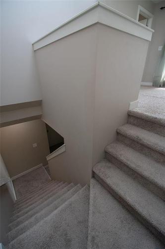 1 419 Pandora Avenue, Winnipeg, MB - Indoor Photo Showing Other Room