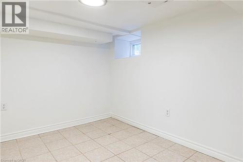 22 Myrtle Avenue, Hamilton, ON - Indoor Photo Showing Other Room