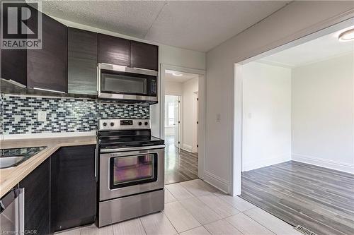 22 Myrtle Avenue, Hamilton, ON - Indoor Photo Showing Kitchen