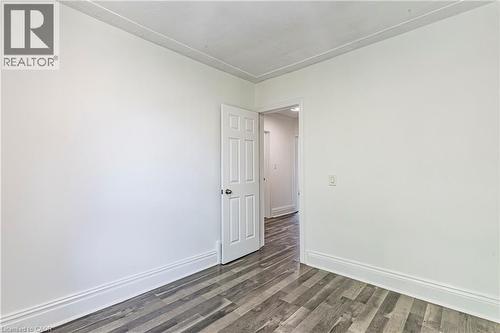 22 Myrtle Avenue, Hamilton, ON - Indoor Photo Showing Other Room