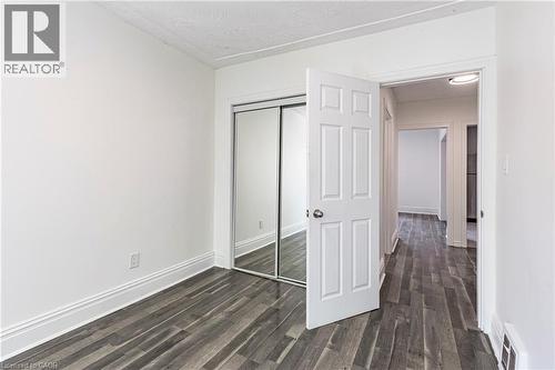 22 Myrtle Avenue, Hamilton, ON - Indoor Photo Showing Other Room