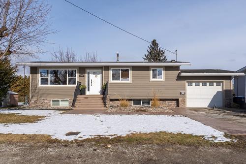 490 Mallach Road  Kelowna, BC V1X 2W3