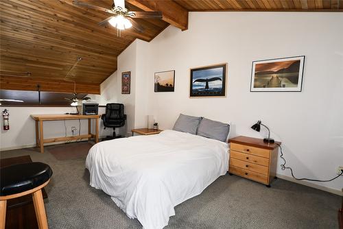 829-880 Northstar Drive, Kimberley, BC - Indoor Photo Showing Bedroom