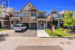 61 DUNLEY CRESCENT  Brampton, ON L6X 5G8