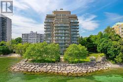 205 - 2190 LAKESHORE ROAD  Burlington, ON L7R 4K1