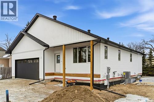 25 7Th Avenue, Lumsden, SK - Outdoor With Exterior