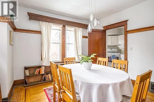 131 Barclay Street, Hamilton, ON - Indoor Photo Showing Dining Room