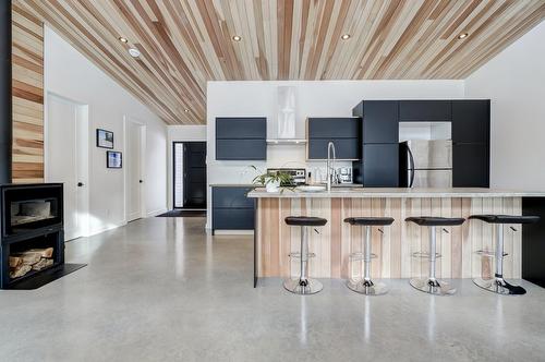 Cuisine - 615 Ch. David, Lac-Supérieur, QC - Indoor Photo Showing Kitchen
