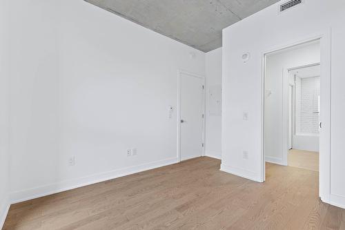 Chambre à coucher - 819-1150 Boul. René-Lévesque E., Montréal (Ville-Marie), QC - Indoor Photo Showing Other Room