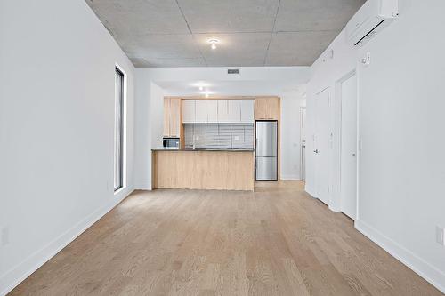 Salon - 819-1150 Boul. René-Lévesque E., Montréal (Ville-Marie), QC - Indoor Photo Showing Kitchen