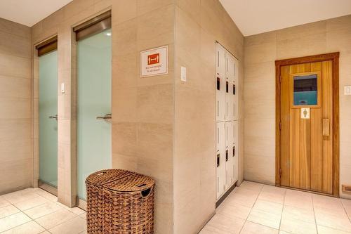 Salle communautaire - 908-2000 Rue Drummond, Montréal (Ville-Marie), QC - Indoor Photo Showing Other Room