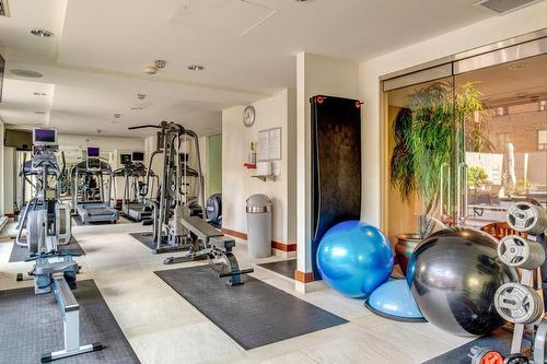 Salle d'exercice - 908-2000 Rue Drummond, Montréal (Ville-Marie), QC - Indoor Photo Showing Gym Room